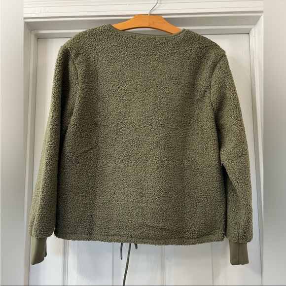 Beautiful Banana Republic Cassia Sherpa Bomber, Small, NWT - Picture 5 of 10